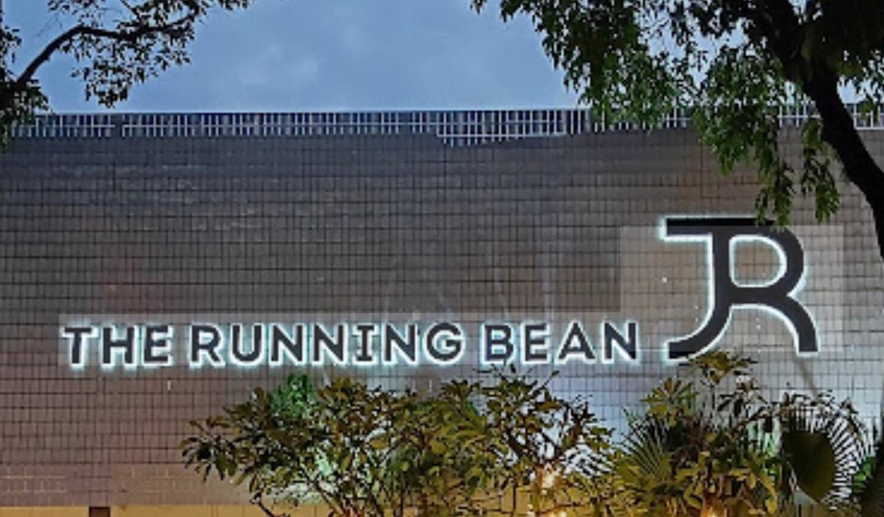 The Running Bean (Hồ Tùng Mậu) in Ho Chi Minh City, Vietnam