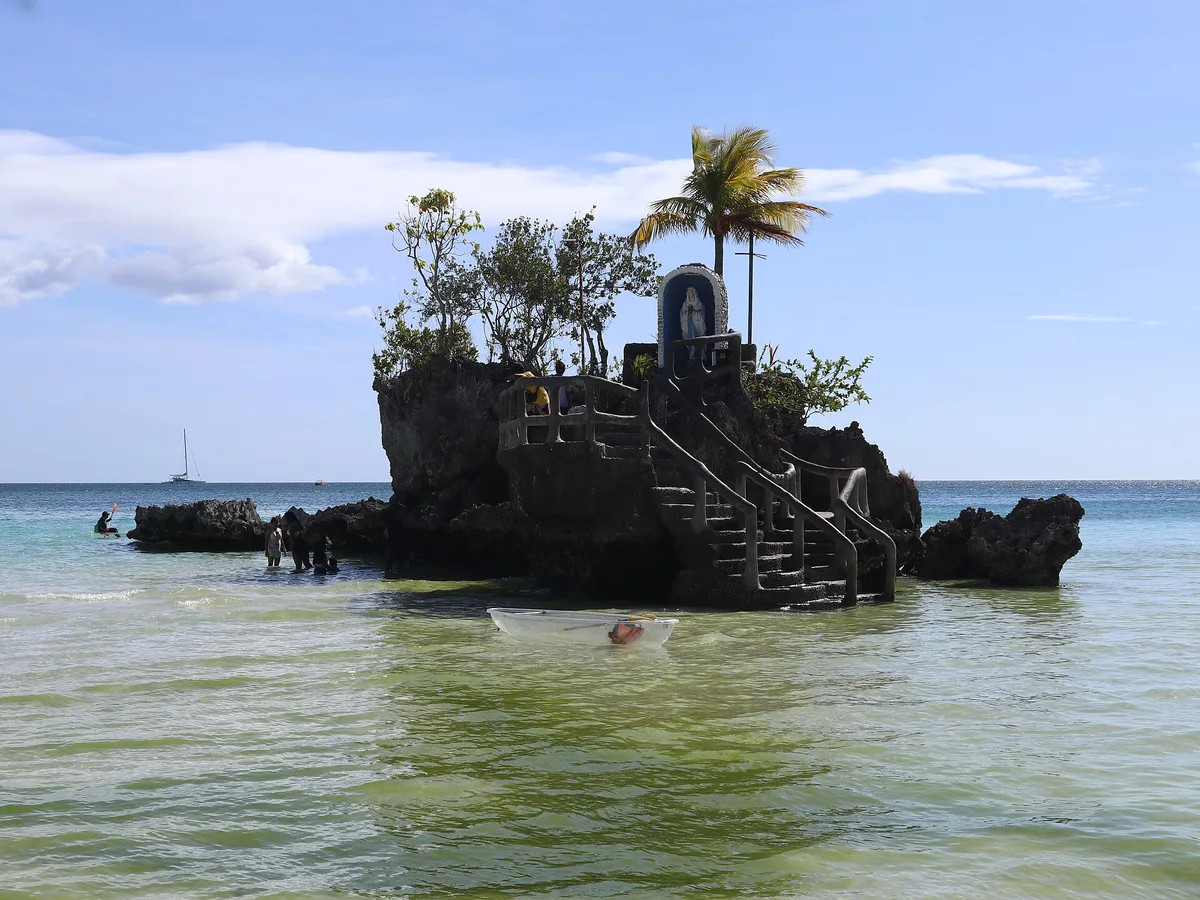Willy's Rock in Boracay, Philippines