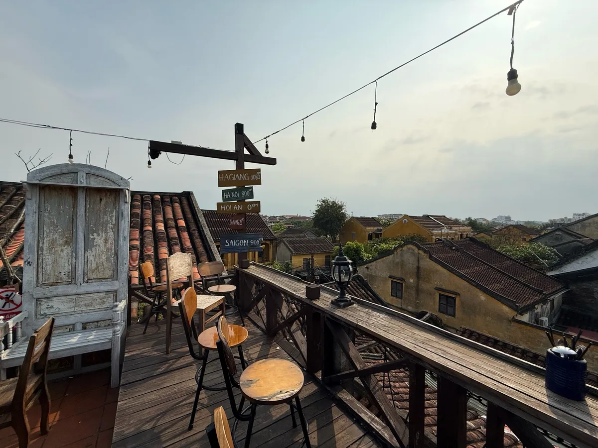 Mê Hội An Rooftop Coffee & Kitchen in Hoi An, Vietnam