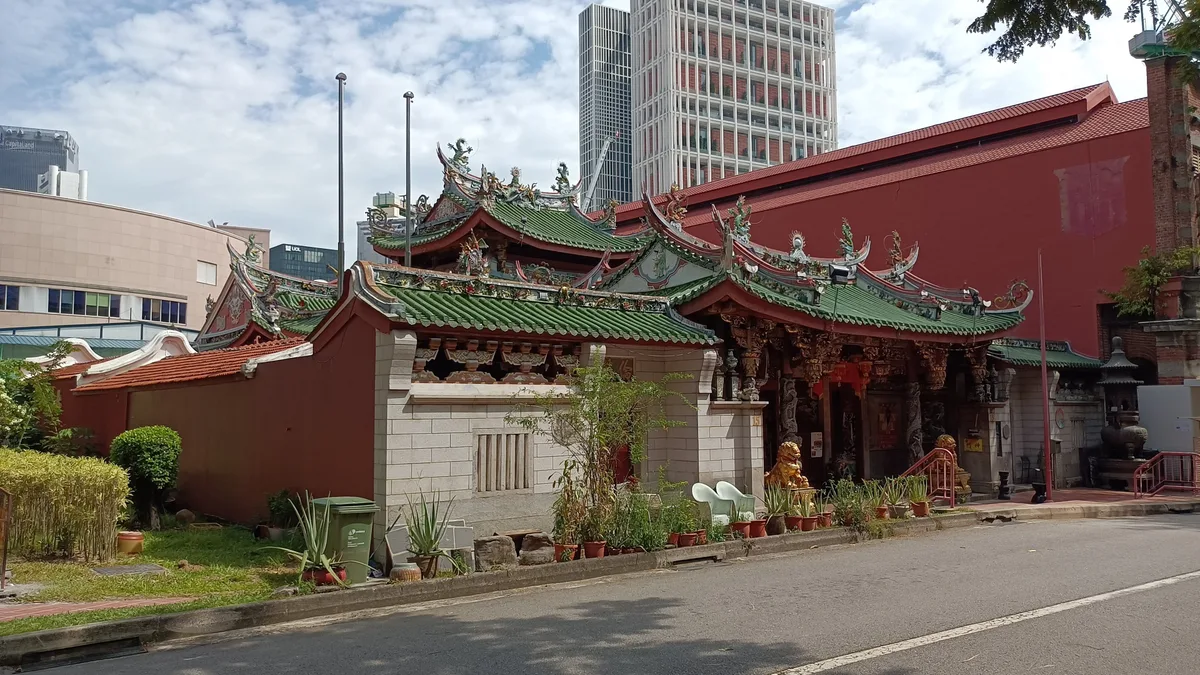 Tan Si Chong Su Temple in Clarke Quay, Singapore