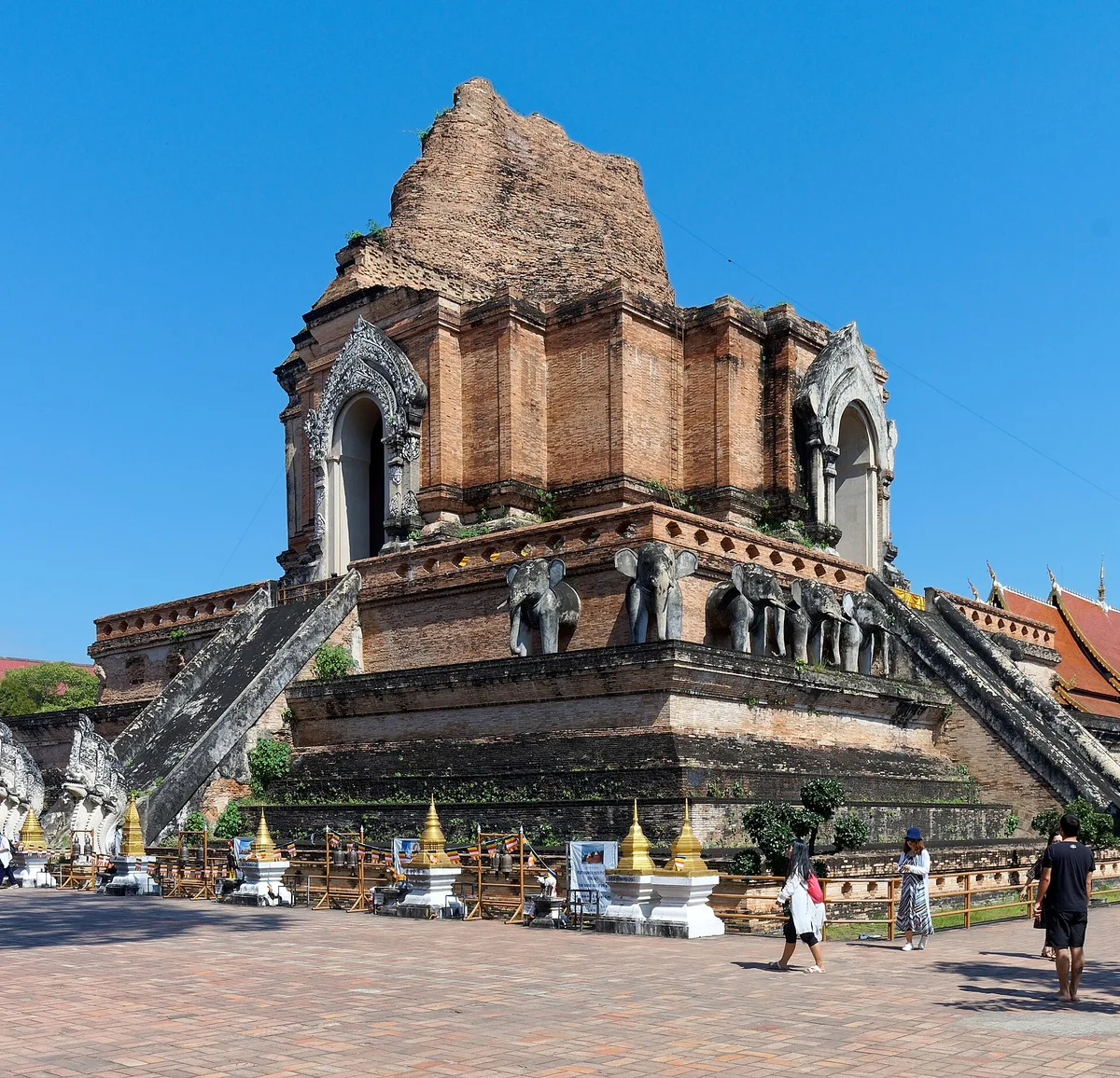 Wat Chedi Luang in Chiang Mai, Thailand