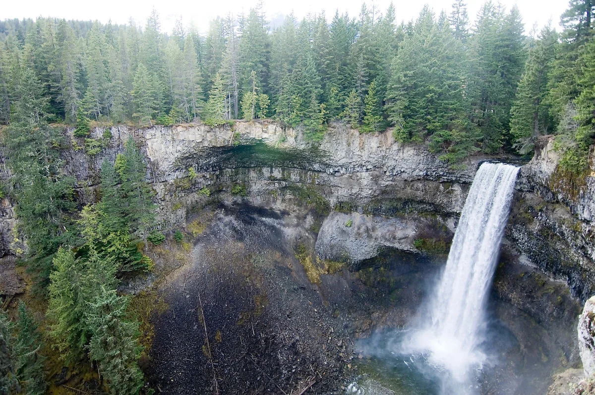 Brandywine Falls Provincial Park in Whistler, Canada