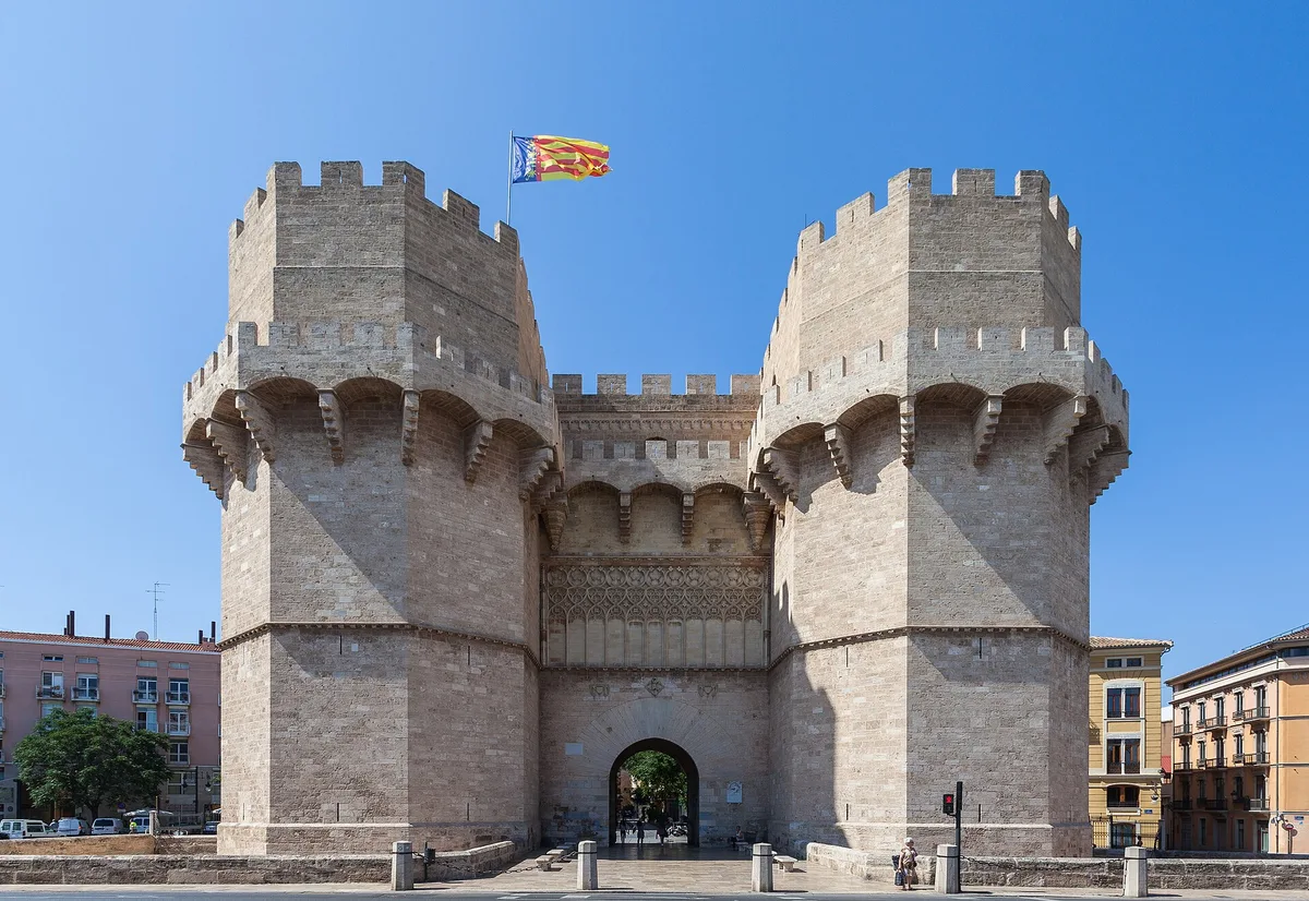 Torres de Serranos en Valencia, España
