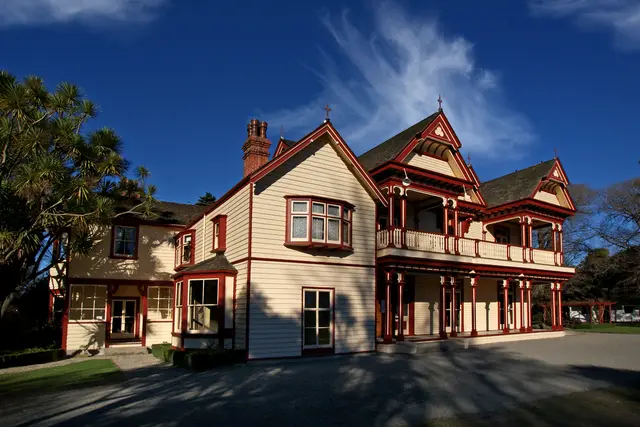 Riccarton House and Bush: Christchurch Travel Guide (4.6★) — Christchurch