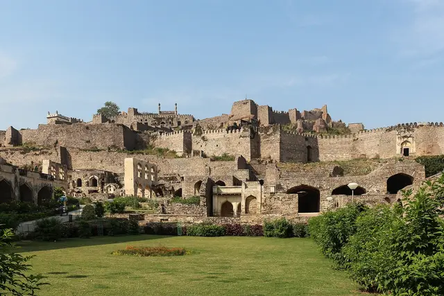 Golconda Fort: Hyderabad Travel Guide — Hyderabad