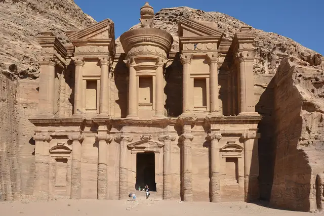 Petra: Jordan Travel Guide (4.8★) — Jordan