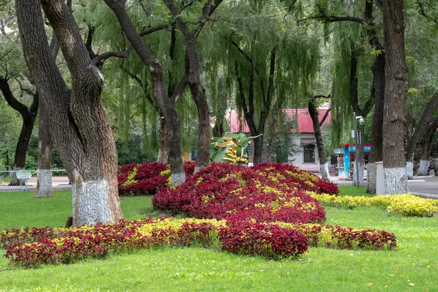 Zhaolin Park: Harbin Travel Guide — Harbin