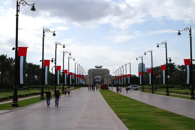 Zabeel Palace: Downtown Dubai Travel Guide (4.6★) — Downtown Dubai