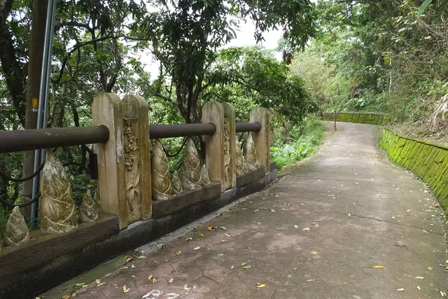 Dakeng Scenic Area: Taichung Travel Guide — Taichung