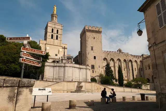 Palais des Papes — Provence