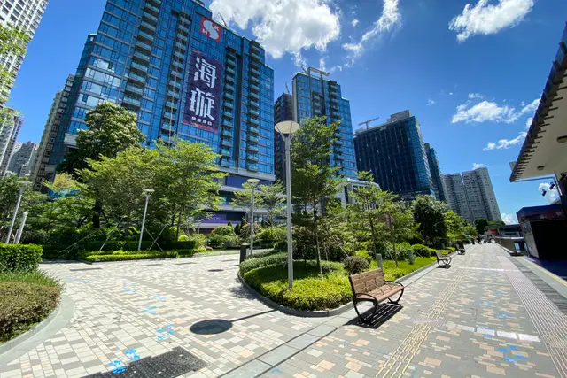 North Point Promenade: Travel Guide — North Point