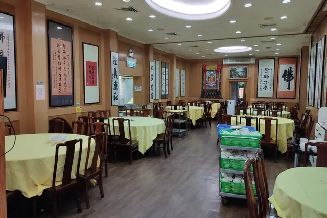보련선사(포린 사원) 식당: 란타우섬에서 식사하기 좋은 곳 — 란터우섬
