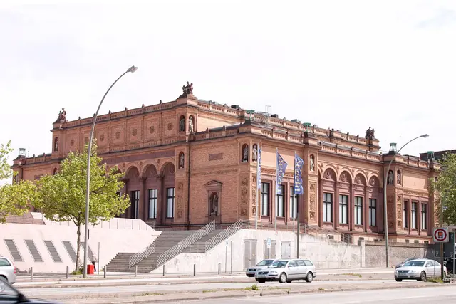 Hamburger Kunsthalle: Hamburg Travel Guide (4.6★) — Hamburg