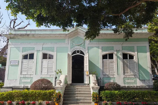 Casa de Nostalgia: Taipa Village Travel Guide — Taipa Village