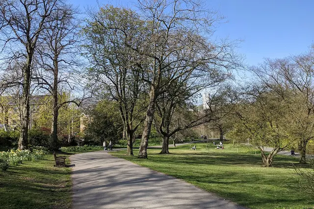 Glasgow Botanic Gardens: Travel Guide (4.7★) — Glasgow