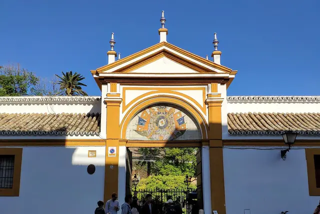 Palacio de las Dueñas: Seville Travel Guide (4.4★) — Seville