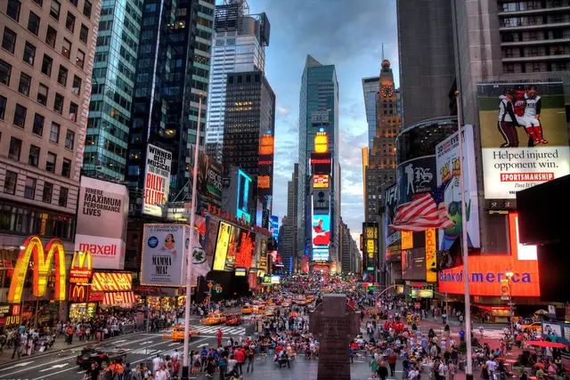 Times Square: New York Travel Guide (4.7★) — New York