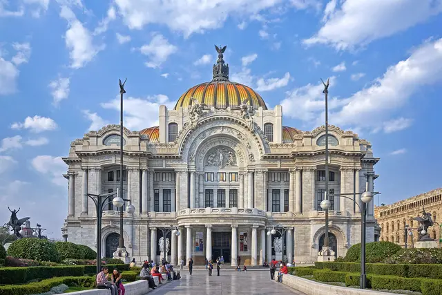 Palacio de Bellas Artes: Mexico City Travel Guide (4.8★) — Mexico City