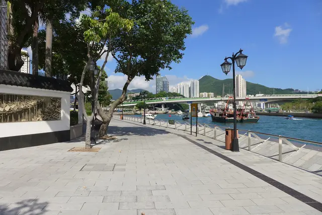 Aberdeen Promenade: Travel Guide (4.0★) — Aberdeen