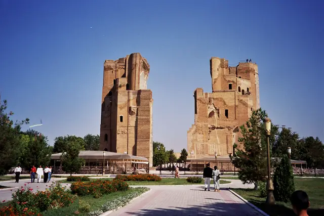 Ak-Saray Palace: Shakhrisabz Travel Guide (4.5★) — Shakhrisabz