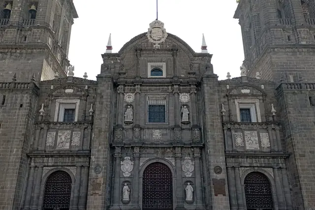 Catedral de Puebla: Travel Guide (4.8★) — Puebla