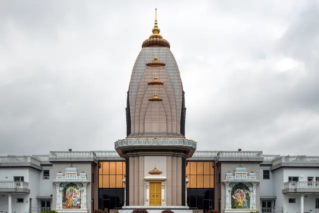 Radha Madhav Dham: Austin Travel Guide (4.7★) — Austin