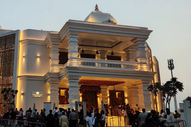 Hindu Temple, Dubai: Al Barsha Travel Guide (4.8★) — Al Barsha