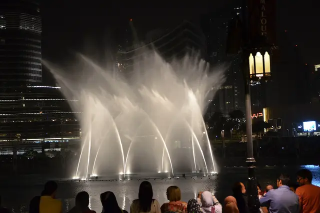 The Dubai Fountain: Downtown Dubai Travel Guide (4.8★) — Downtown Dubai