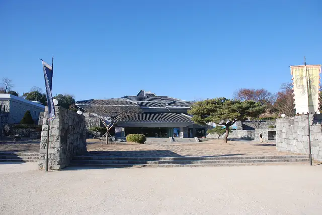 Jinju National Museum: Travel Guide — Jinju