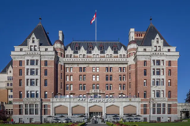 Fairmont Empress: Victoria Travel Guide (4.6★) — Victoria