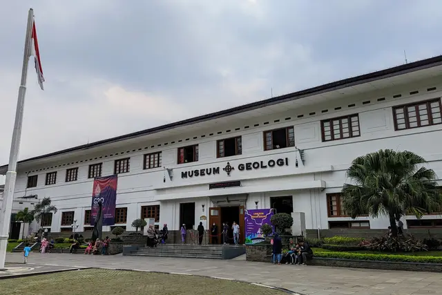 Museum Geologi: Bandung Travel Guide (4.7★) — Bandung