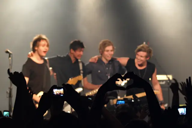 五秒盛夏（5 Seconds of Summer）「Everyone's A Star!」世界巡演新加坡站：日期、门票与场馆指南 — 新加坡