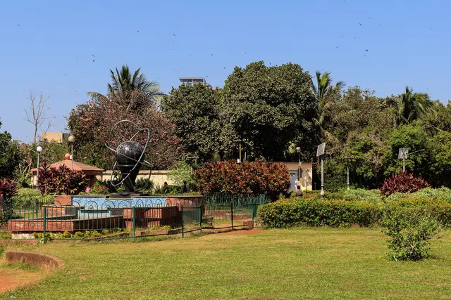 Hanging Garden: Mumbai Travel Guide (4.2★) — Mumbai