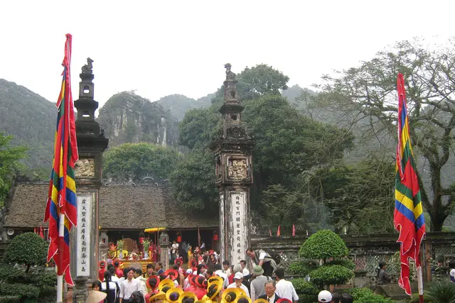 Hoa Lu Ancient Capital: Ninh Binh Travel Guide (4.3★) — Ninh Binh