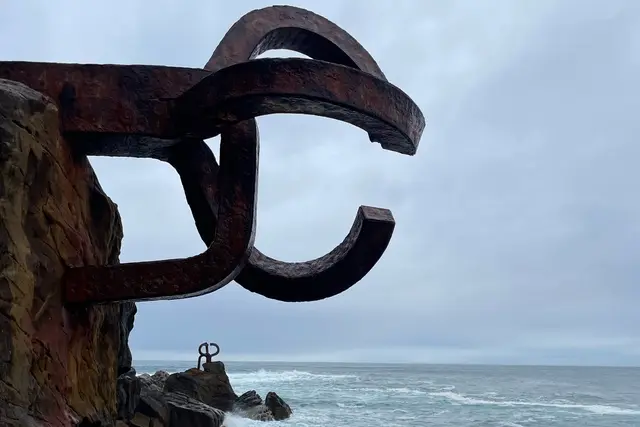 Haizearen Orrazia: San Sebastian Travel Guide — San Sebastian