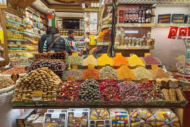 Bazar Egipcio: Guía de viaje de Estambul (4,5★) — Estambul