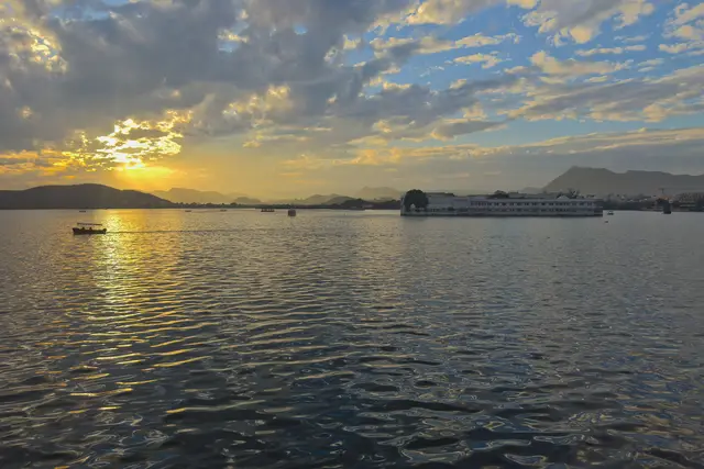 Pichola Lake, Udaipur — Udaipur