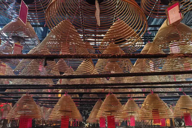 Man Mo Temple: Central Travel Guide (4.3★) — Central