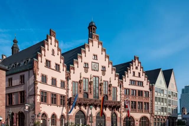 Frankfurter Römer: Frankfurt Travel Guide (4.7★) — Frankfurt