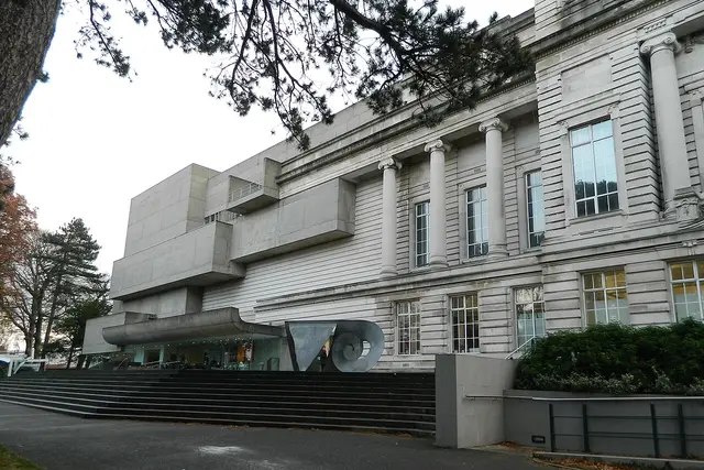 Ulster Museum: Belfast Travel Guide (4.7★) — Belfast