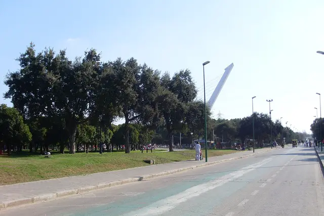 Alamillo Park: Seville Travel Guide (4.6★) — Seville