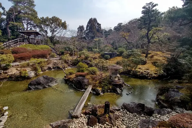 Jardín Yoshikien: Guía de viaje de Nara (4.6★) — Nara