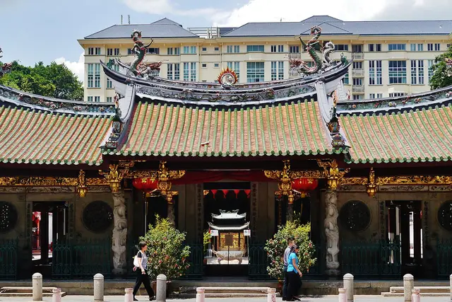 Thian Hock Keng Temple: Tiong Bahru Travel Guide (4.5★) — Tiong Bahru
