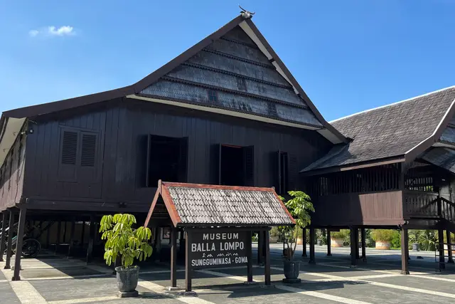 Balla Lompoa Museum: Makassar Travel Guide (4.5★) — Makassar