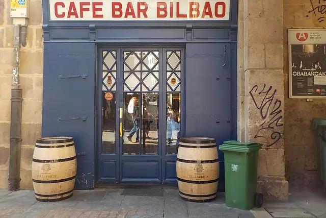 Café Bar: Bilbao Travel Guide (4.4★) — Bilbao