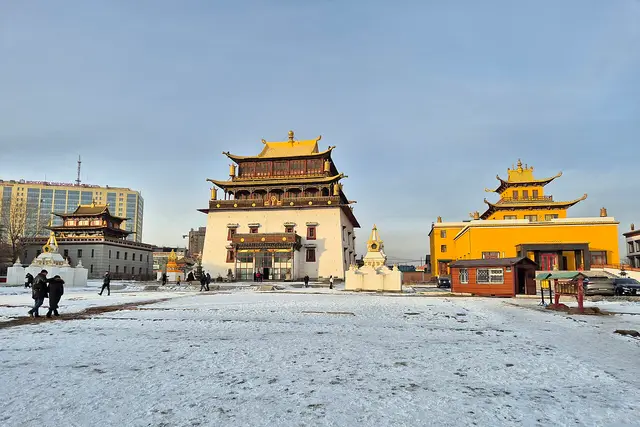 Gandantegchinlen Monastery: Ulaanbaatar Travel Guide (4.4★) — Ulaanbaatar