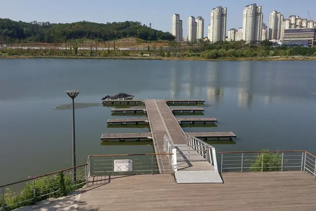 Gwanggyo Lake Park: Suwon Travel Guide (4.6★) — Suwon