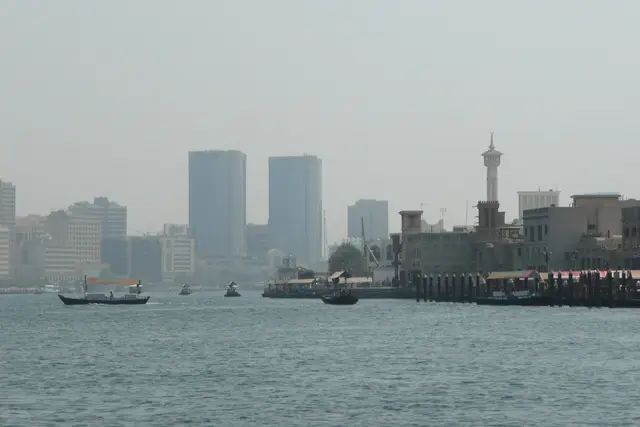 Abra Dubai: Deira Travel Guide (4.7★) — Deira