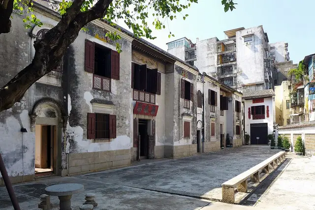 Mandarin's House: Barra Travel Guide (4.4★) — Barra