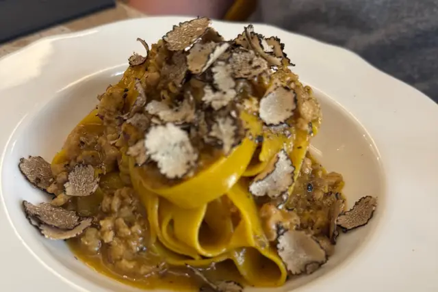 Tribuna Campitelli: Rome Travel Guide — Rome